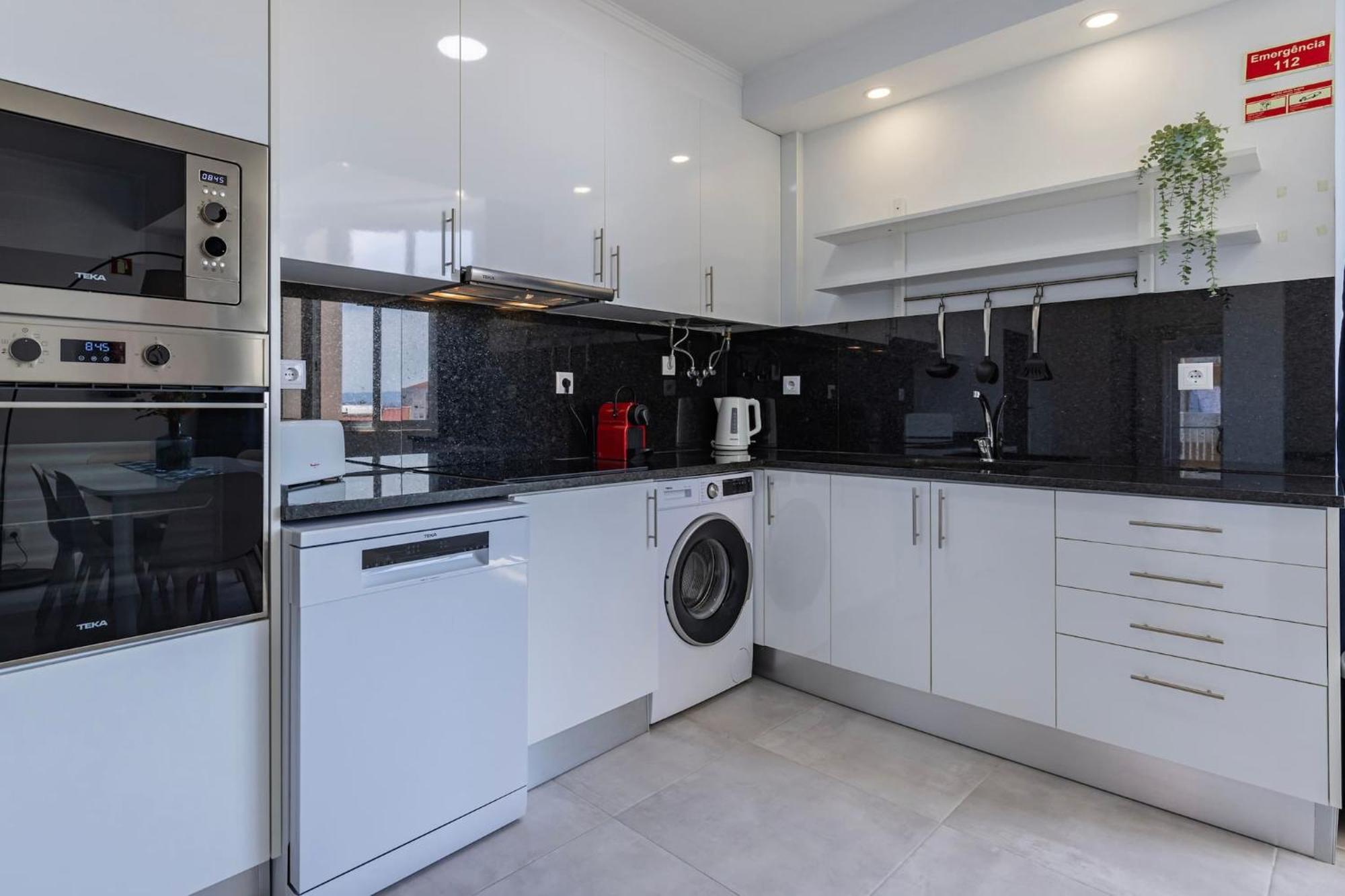 Urban Elegance Apartment Almada Esterno foto