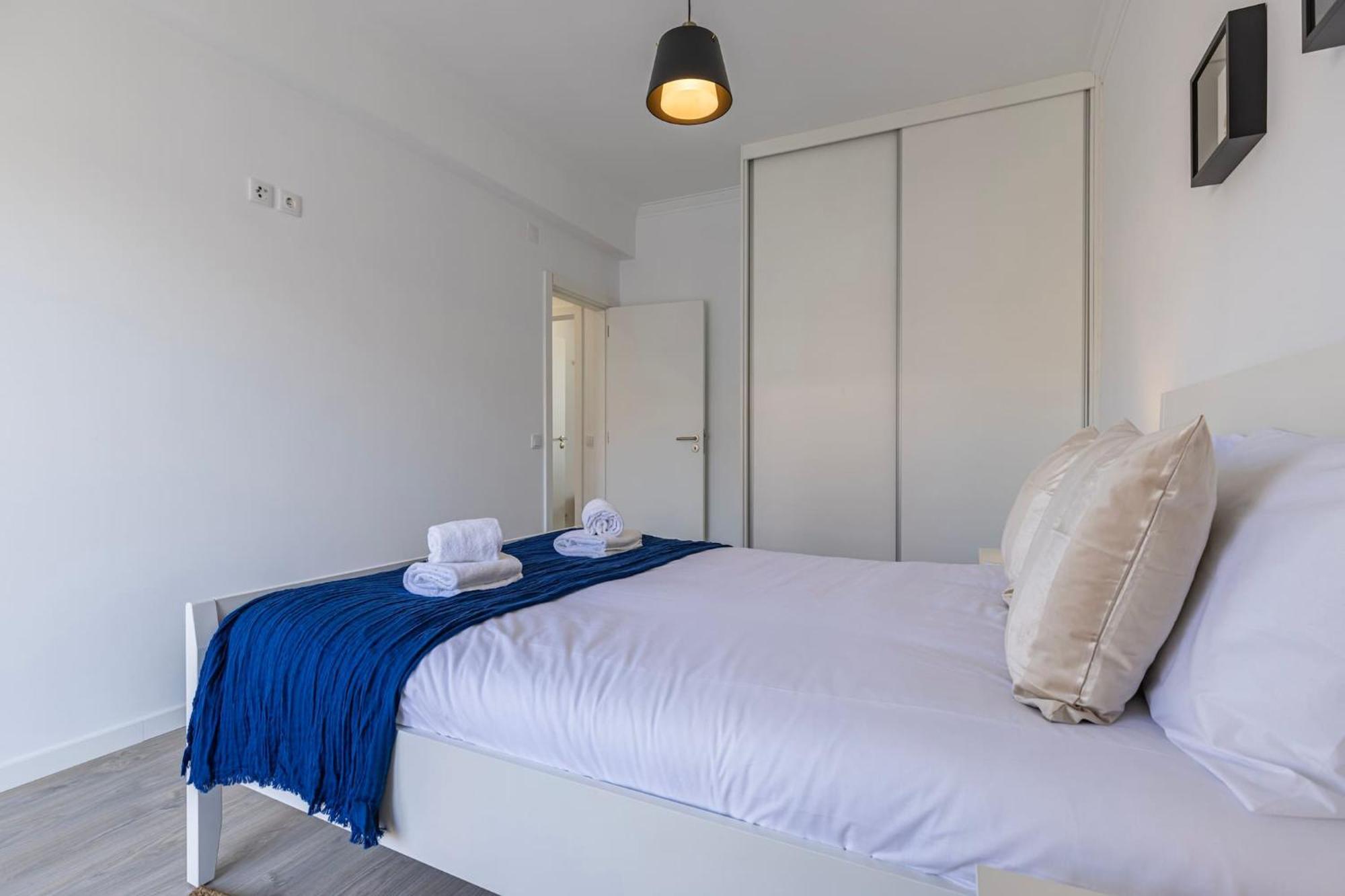 Urban Elegance Apartment Almada Esterno foto