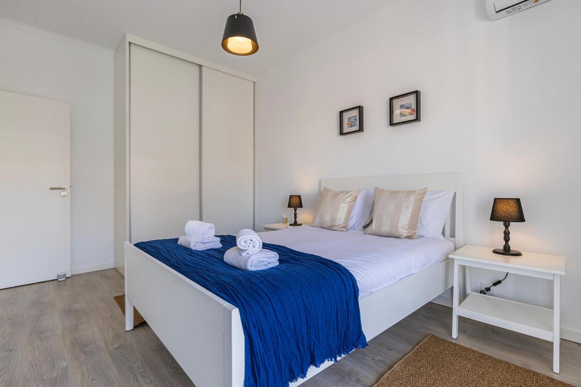 Urban Elegance Apartment Almada Esterno foto