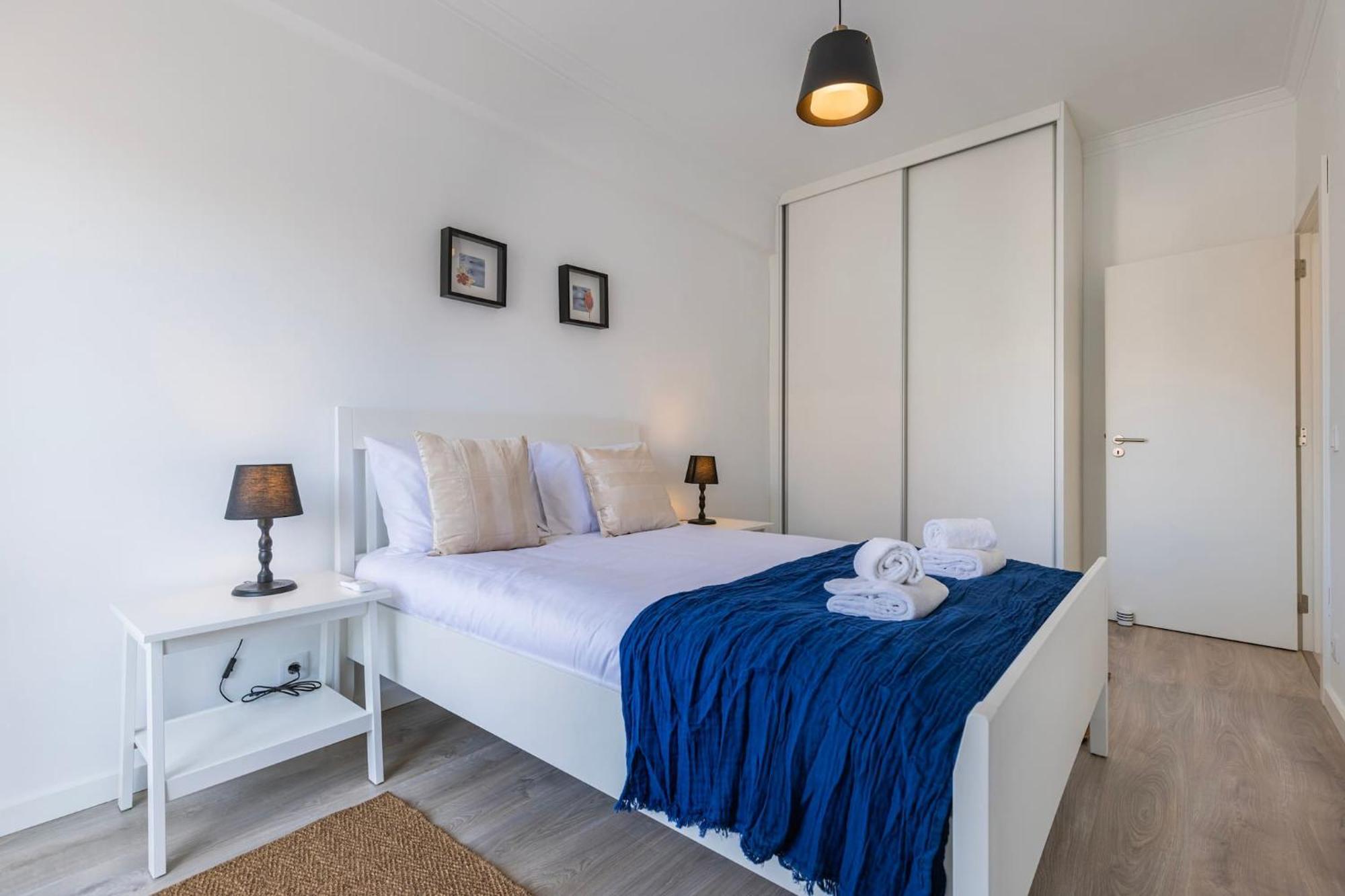 Urban Elegance Apartment Almada Esterno foto