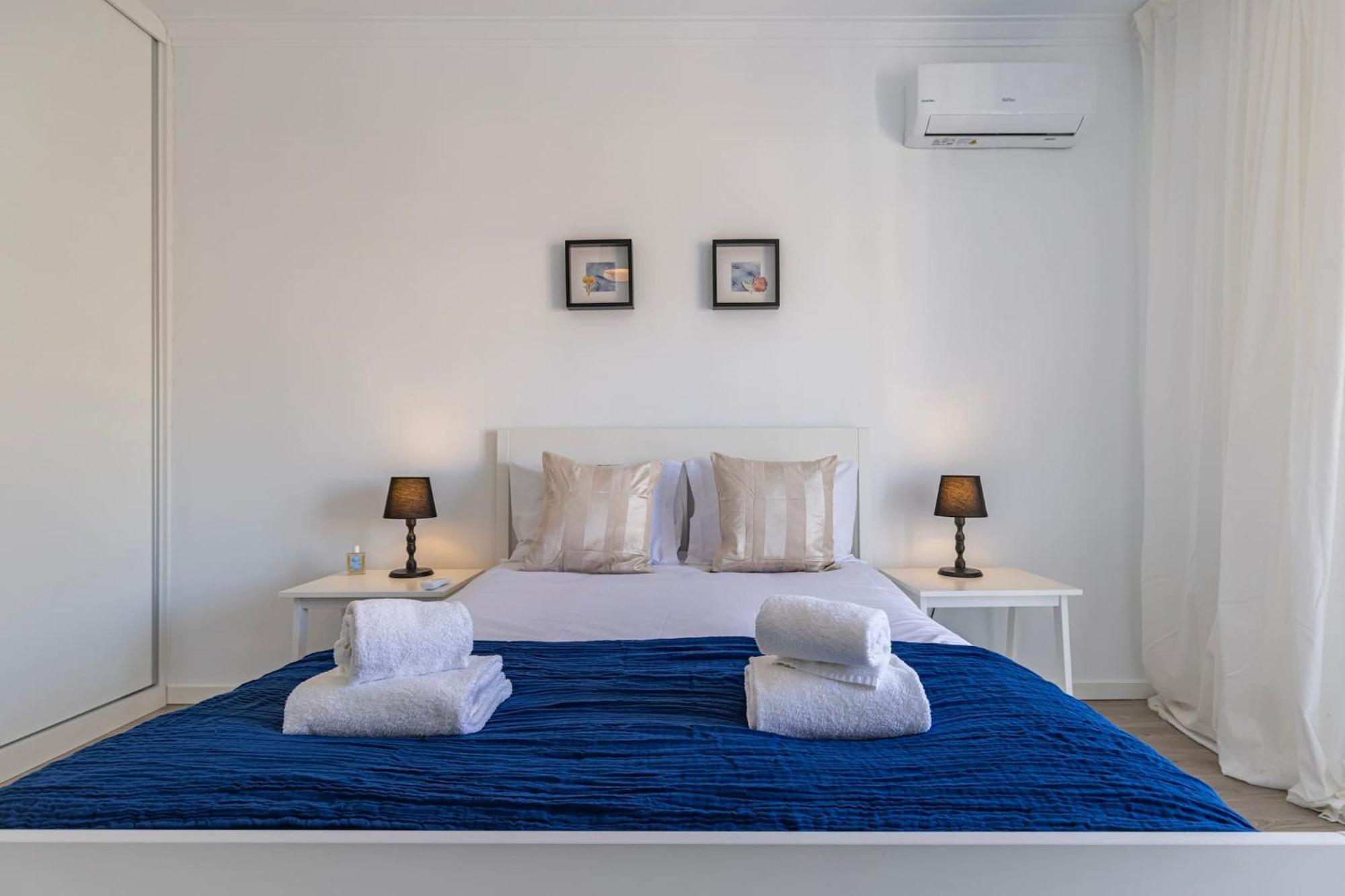 Urban Elegance Apartment Almada Esterno foto